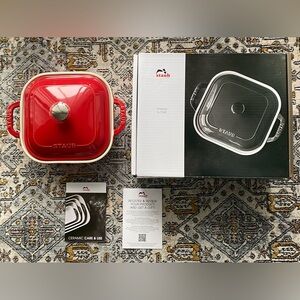 STAUB 9” Square Ceramic Baking Dish with lid